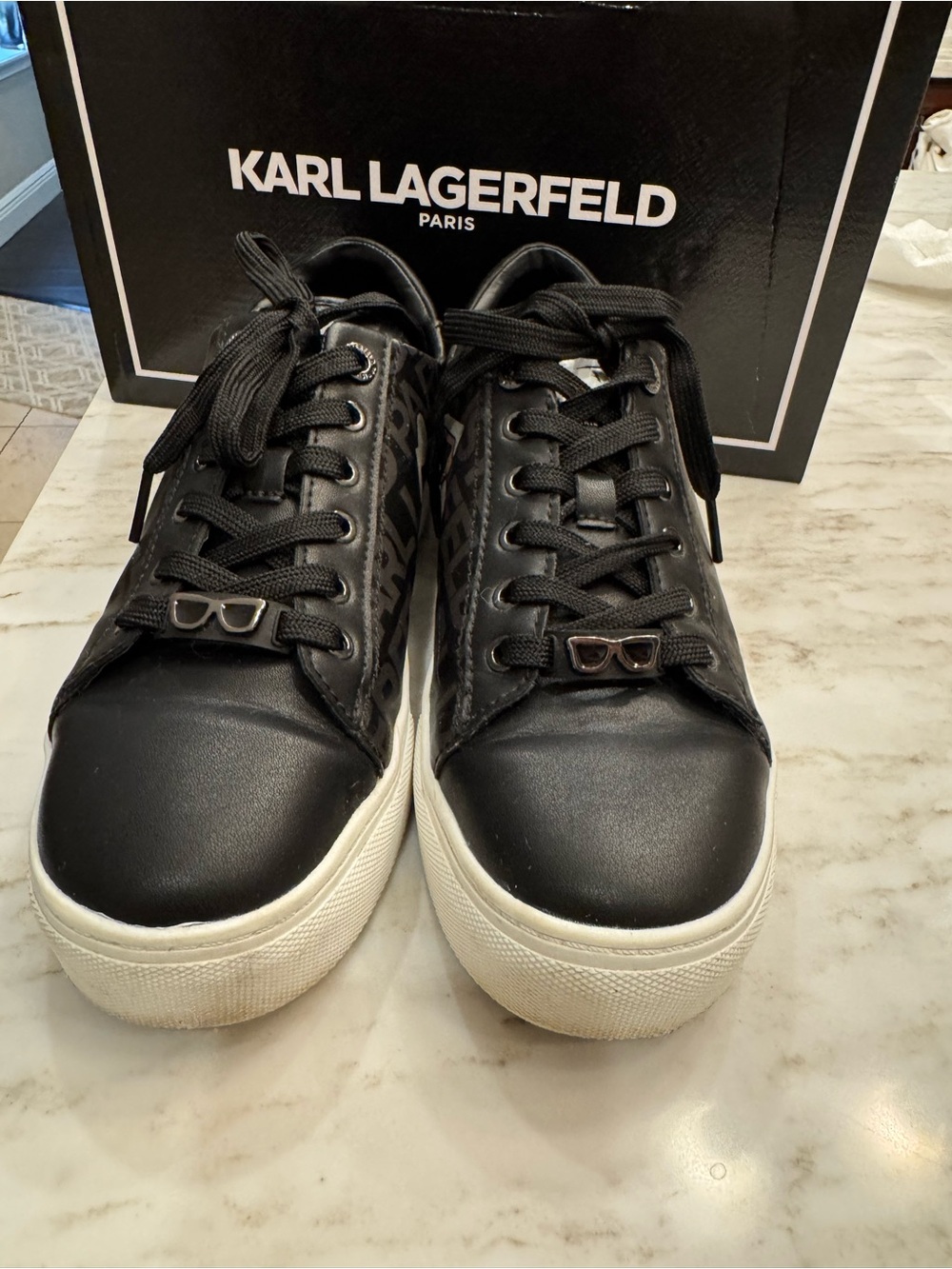 Karl Lagerfeld Black and White Karl Cat Logo Low-Top Sneakers - Picture 3 of 10